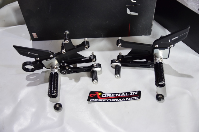 Rizoma - เกียร์โยง(Rearsets)สำหรับ S1000R 2014-2016 รุ่น EVO