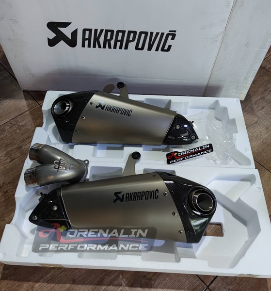 ท่อ Akrapovic Titanium สำหรับ 899 , 1199 PANIGALE (For Exhibition only)