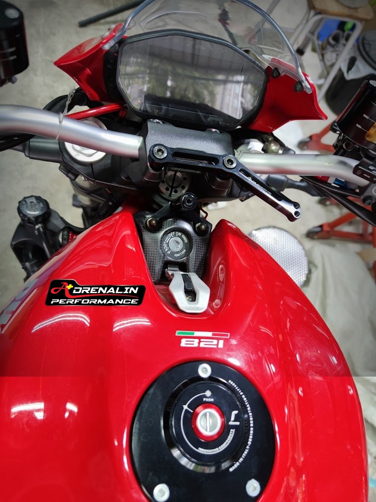 ขาจับกันสะบัด Ohlins Ducabike สำหรับ M821 2018+