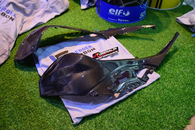 ilmberger ครอบข้างถังเหนือเฟรม คาร์บอน S1000RR 2020+