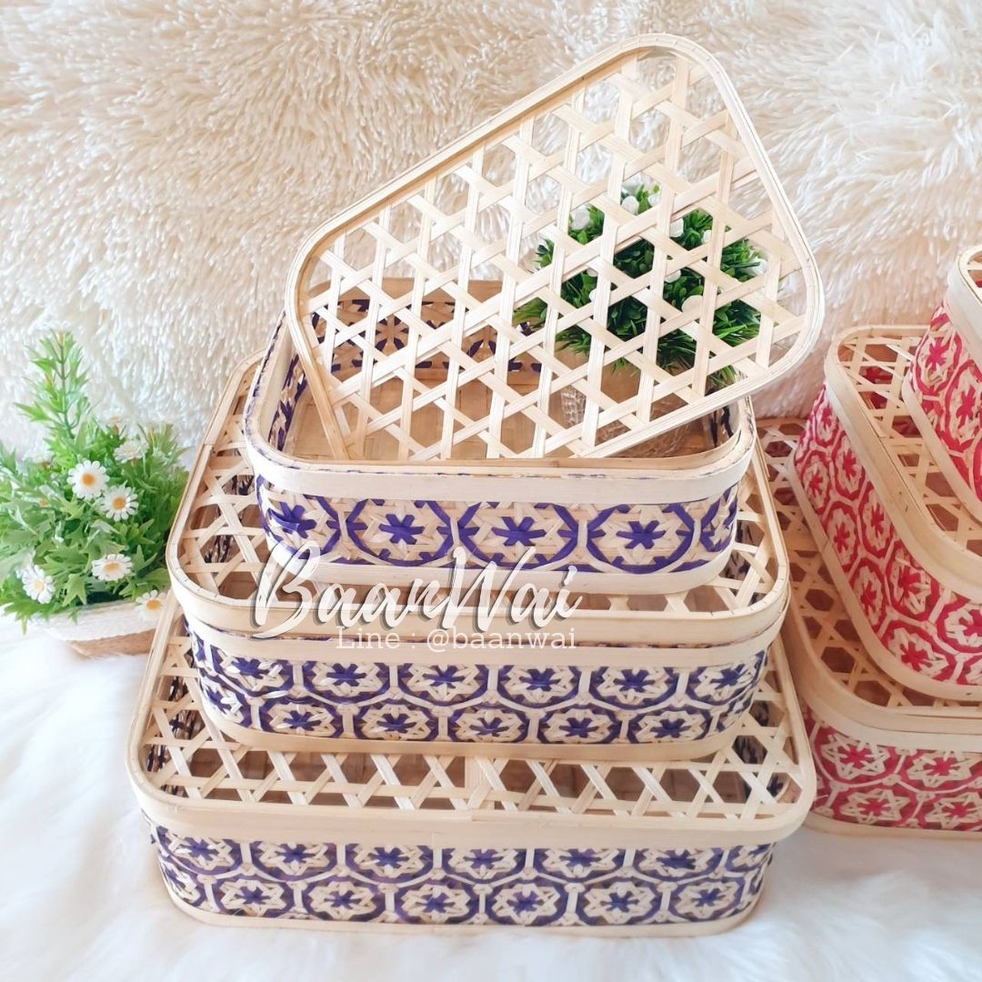 กล่องไม้ไผ่ลายพิกุล ฝาสานโปร่ง (สีม่วง)