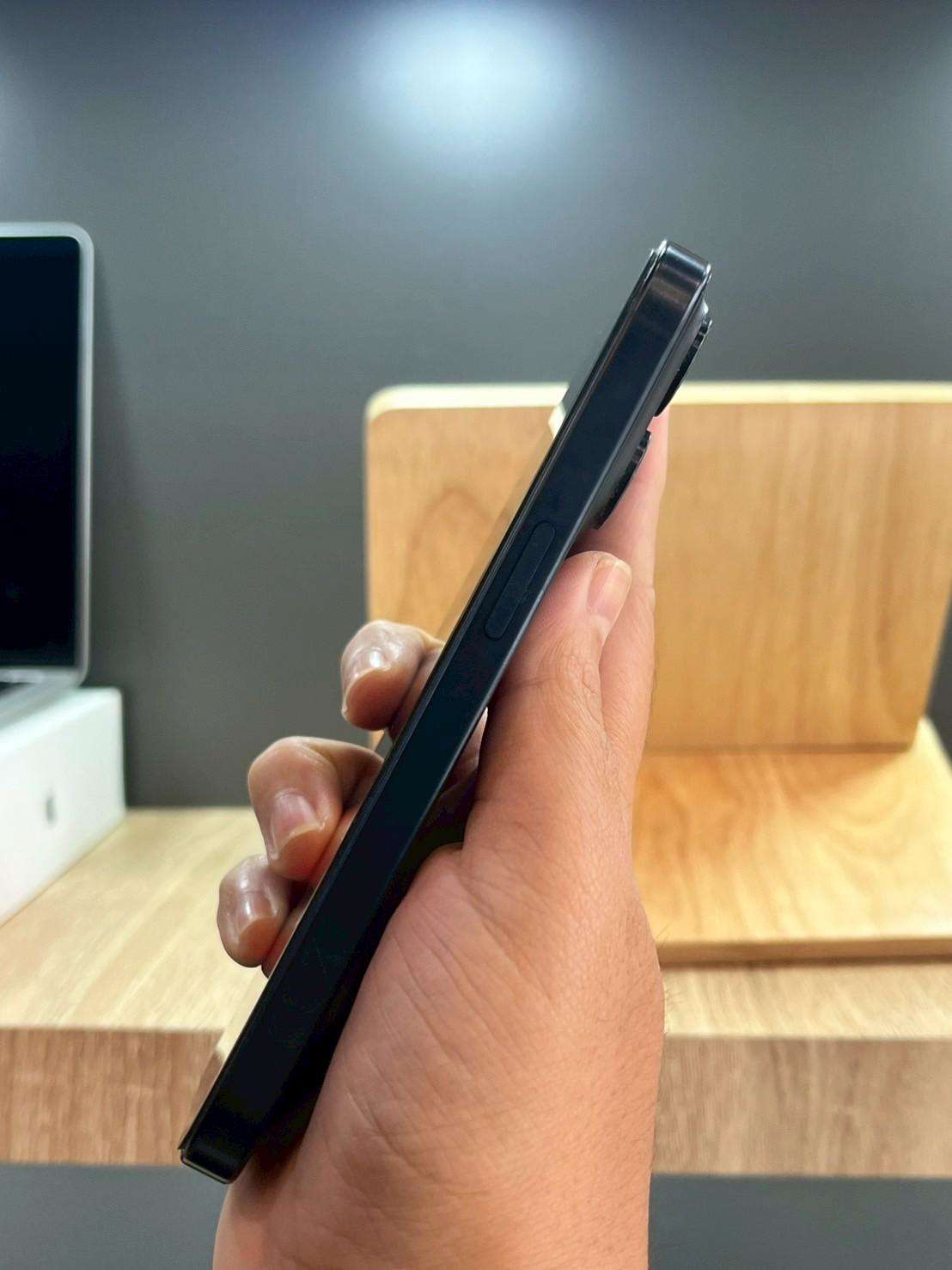 iPhone 15 Pro 128GB Blue Titanium