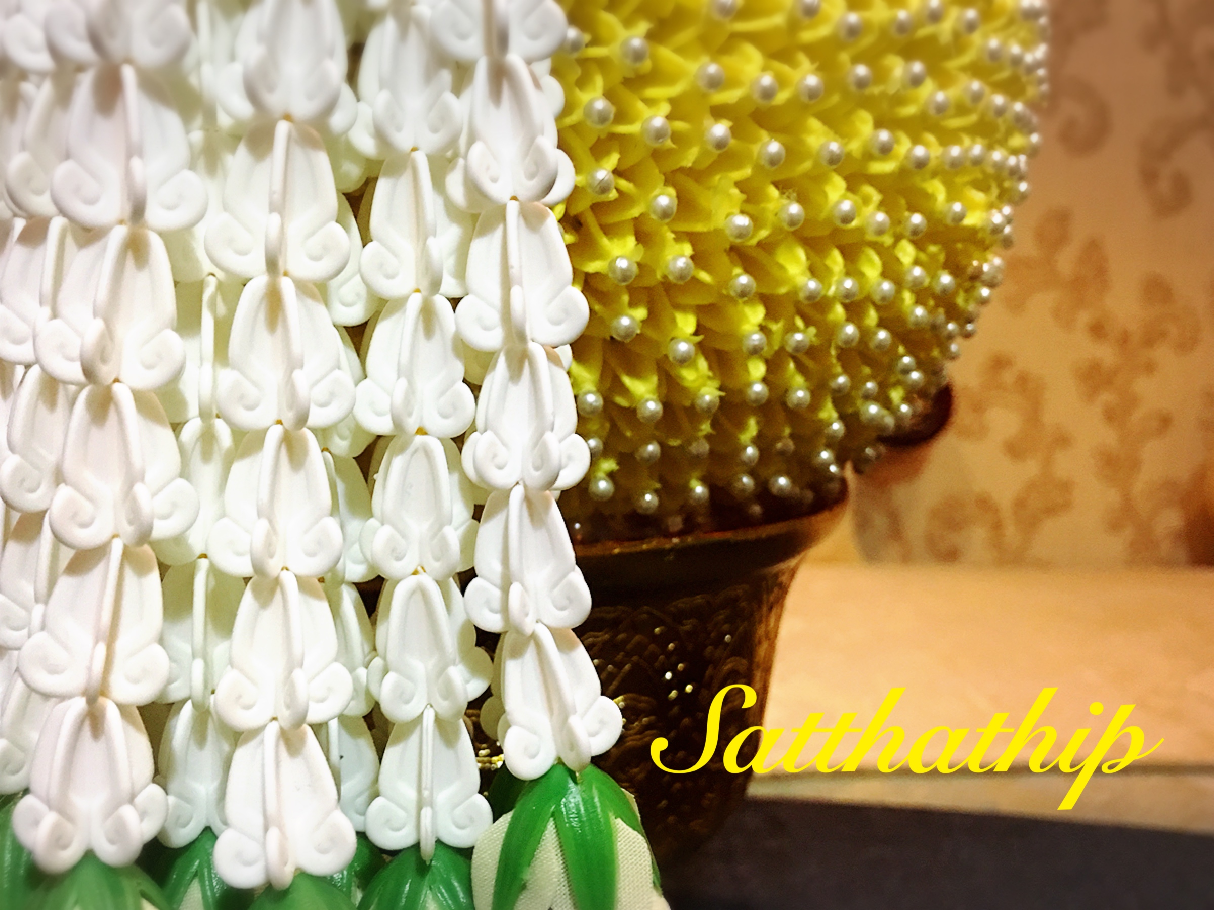 พานพุ่มดอกรักประดิษฐ์ [10"]