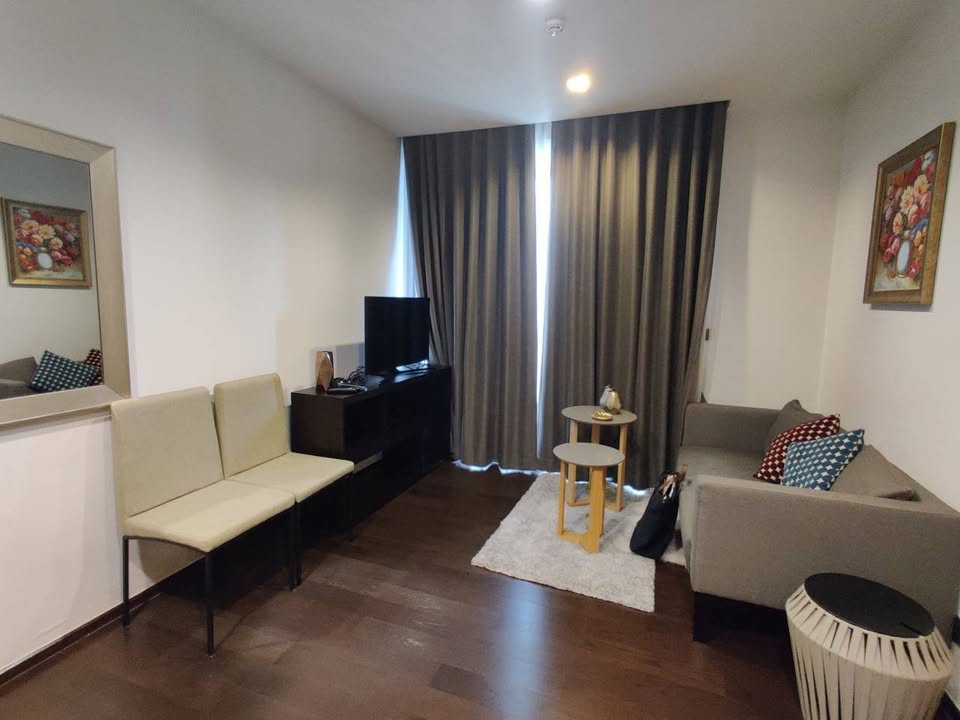 The Line Ratchathewi