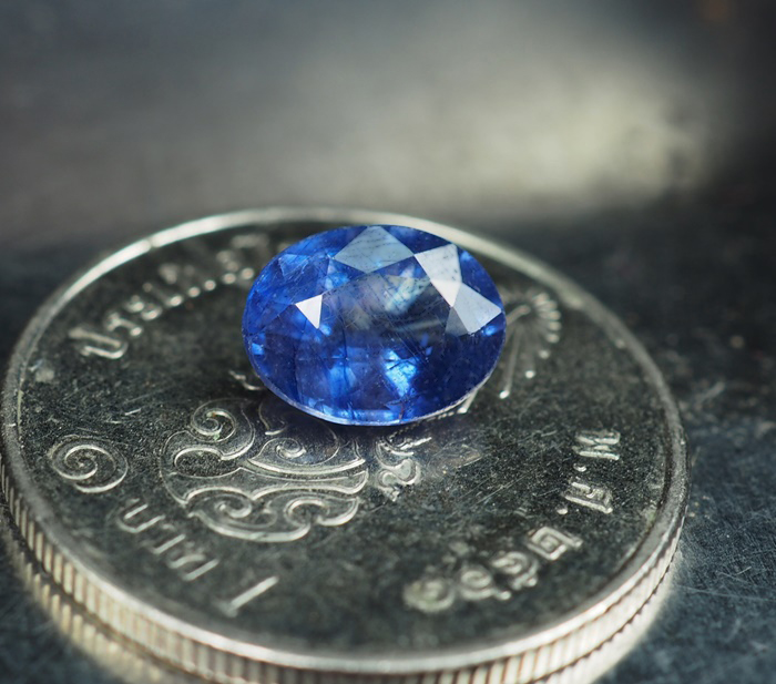 พลอยไพลิน (Blue Sapphire) 1.50 กะรัต