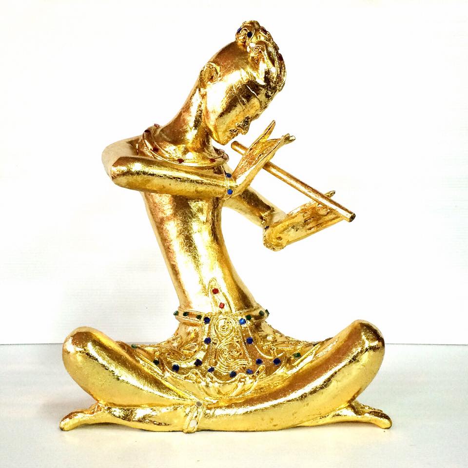 หุ่นลีลา ดีดสีตีเป่า