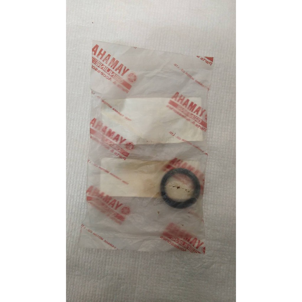 ซีลน้ำมัน FIORE 2011-2012 , FILANO 2012-2013 อะไหล่แท้ YAMAHA 93102-25810