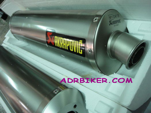 ท่อ akrapovic ทรงรี สำหรับ ktm 990 adventure (For Exhibition only)