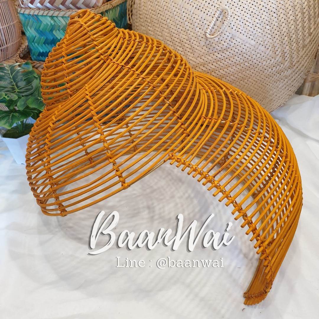 โคมไฟหอย สานจากหวายแท้