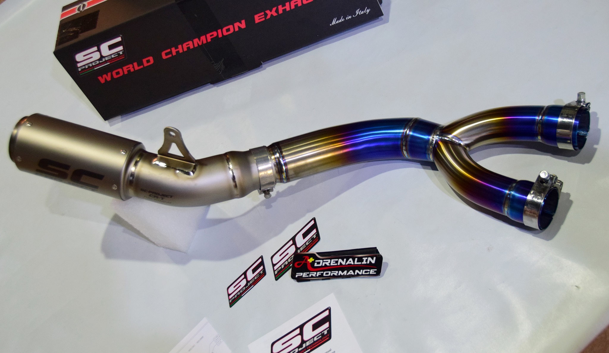 ท่อ SC Project Slip-on CR-T Silencer สำหรับ S1000RR ปี 2015ขึ้นไป (For Exhibition only)