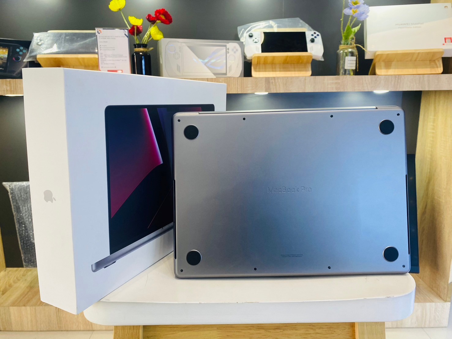 MacBook Pro 14-inch M2 Pro 16GB/512GB สี Space Gray (ปี 2023)