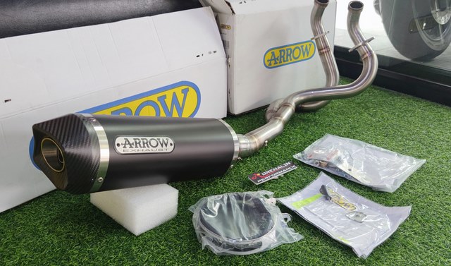 ท่อ Arrow Racetech full system สำหรับ versys650 2015 ขึ้นไป (For Exhibition only)