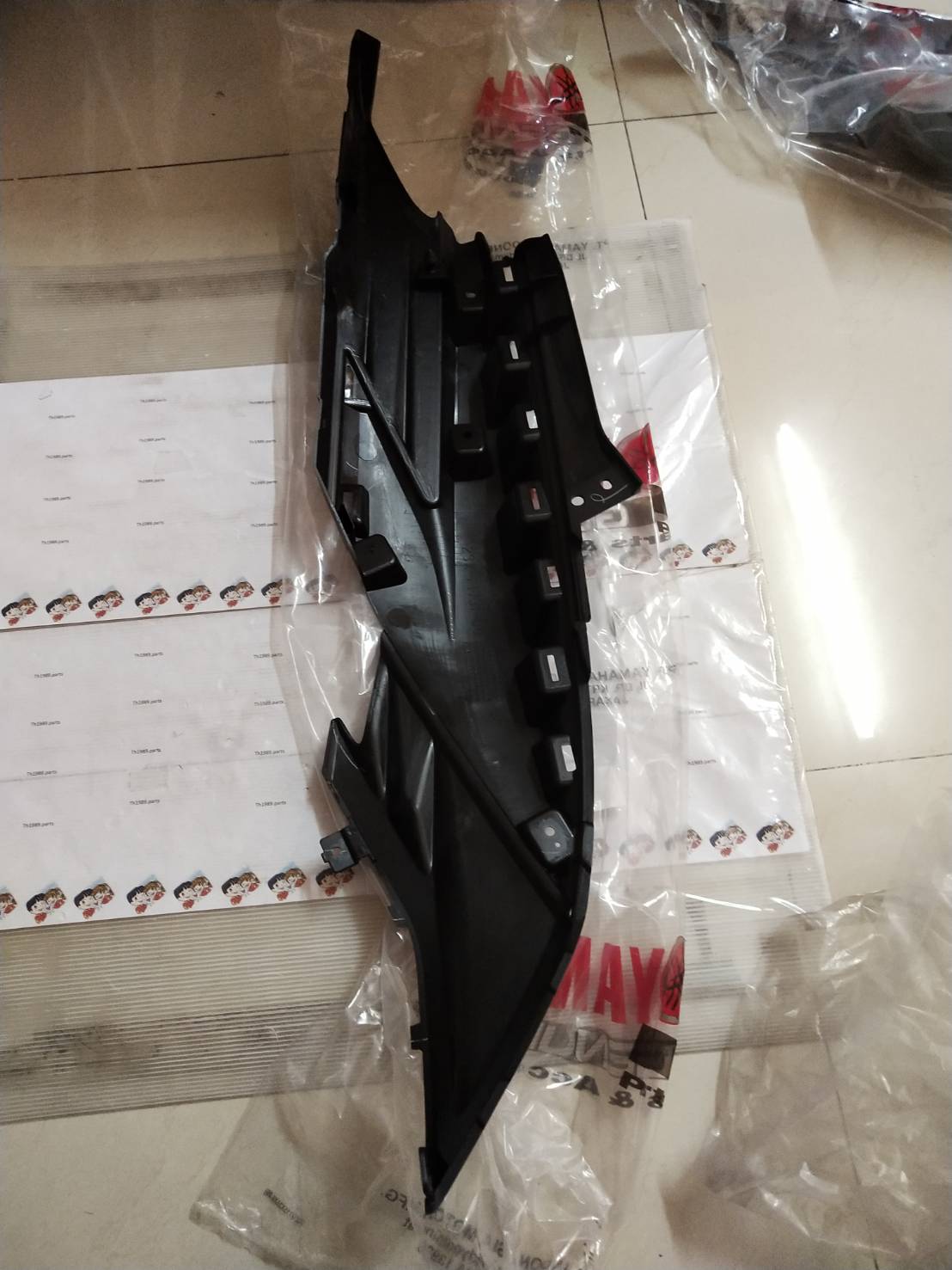 ฝาข้างซ้ายตัวใน L สำหรับรุ่น GT125 อะไหล่แท้ YAMAHA 2SX-F1731-00