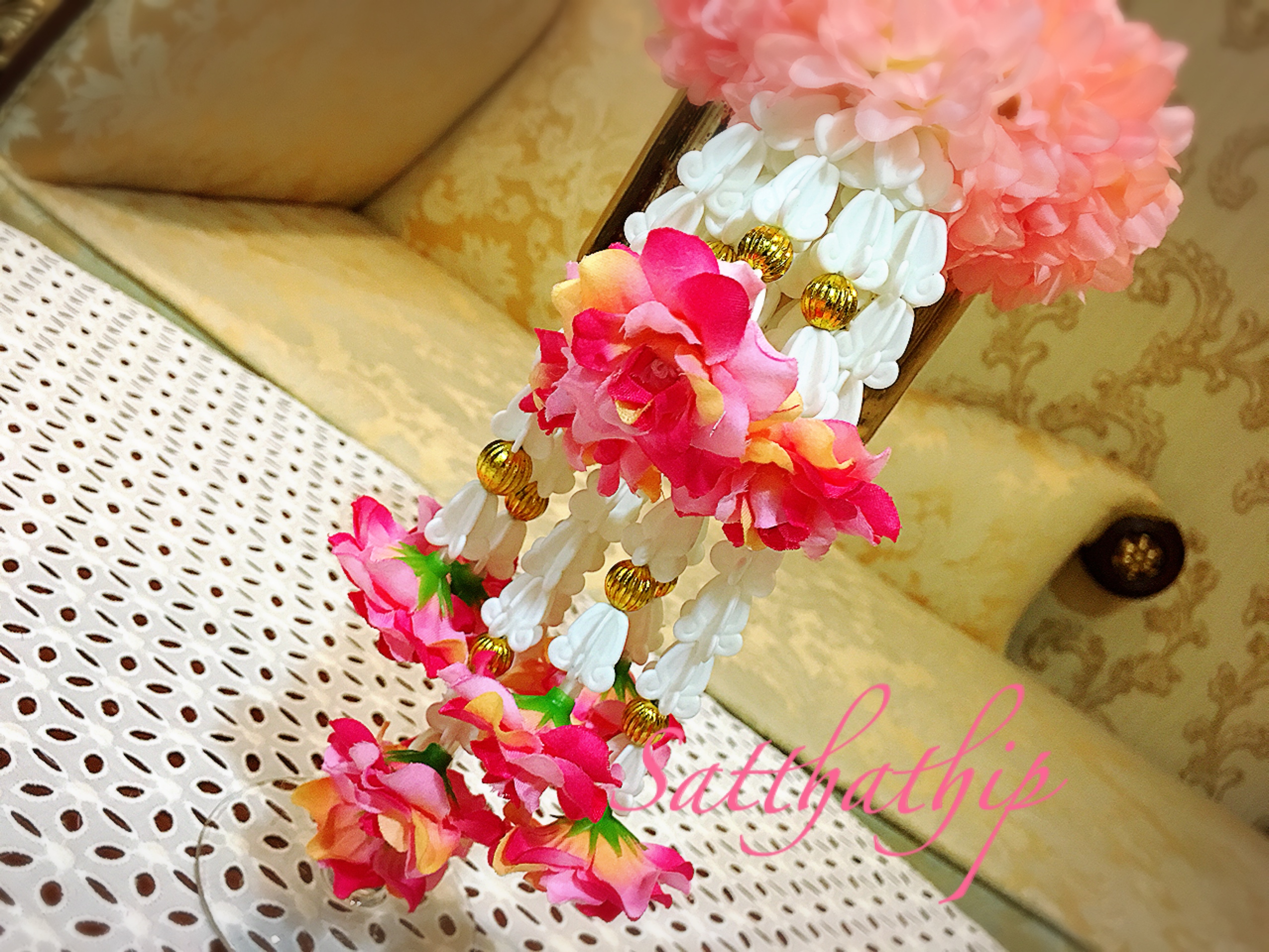 พวงมาลัยผ้า - พวงมาลัยดอกมัม ประดิษฐ์ - พวงมาลัยถวายศาลพระภูมิ - Fabric Garland