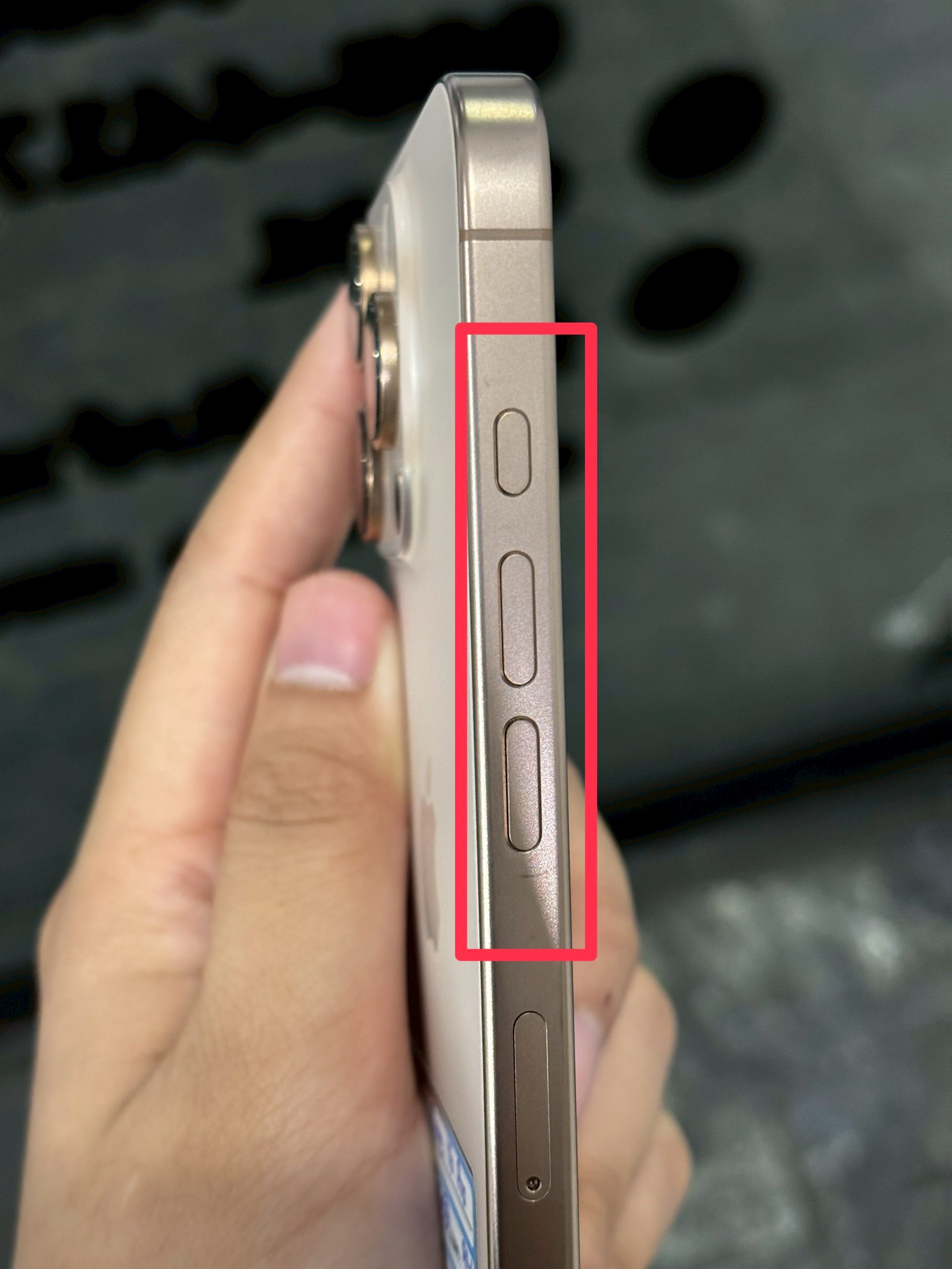 iPhone 16 Pro 256GB Desert Titanium