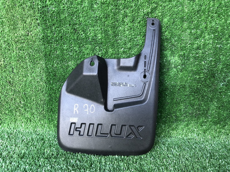 แผ่นกันโคลนรถยนต์