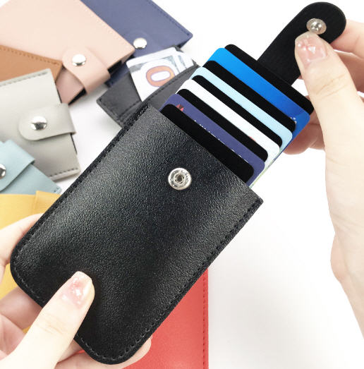 กระเป๋าใส่นามบัตร,กระเป๋าใส่บัตรเครดิต