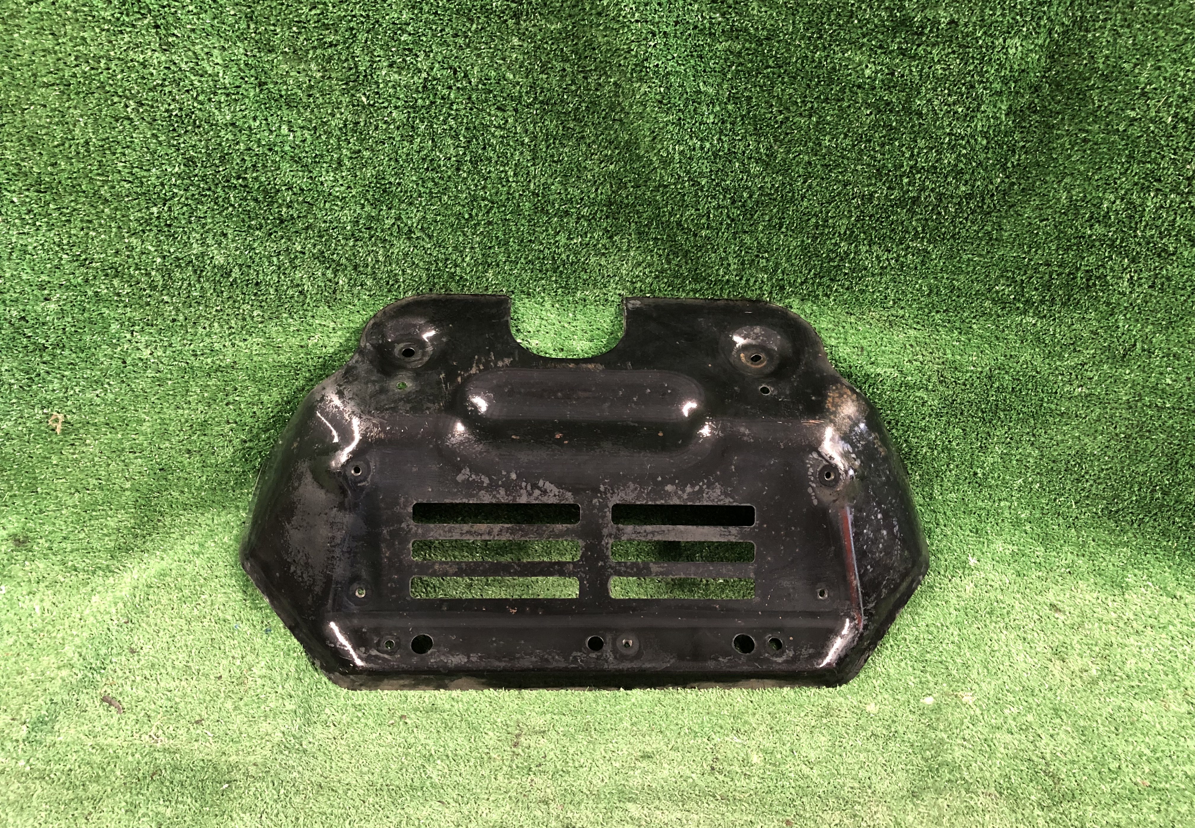 เหล็กใต้เครื่อง Toyota Vigo 2004-12