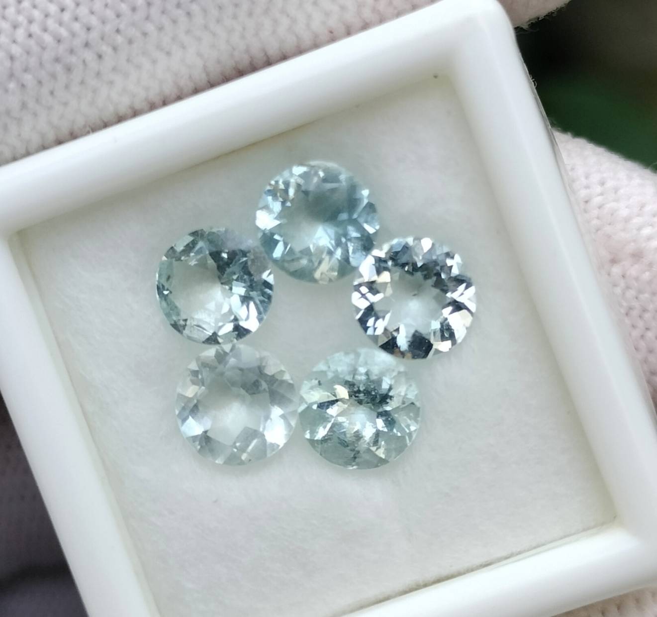 อะความารีน ( Aquamarine ) ชิ้นละ 500