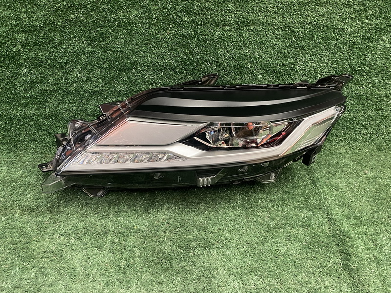 ไฟหน้า L ขอบขาว Mitsubishi Pajero 2020-2023
