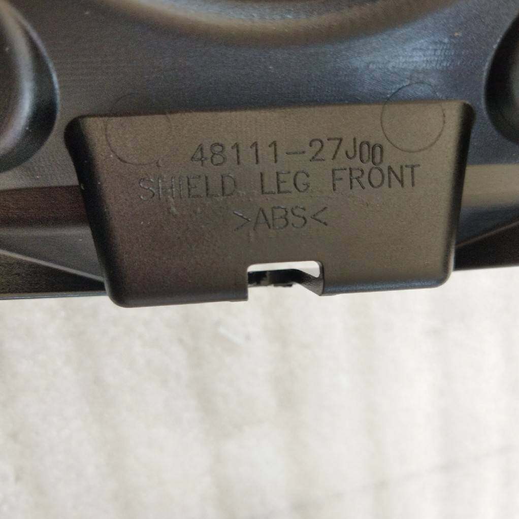 48110-27J30-AJR ชุดบังลมหน้า (สีดำ-น้ำตาล) สำหรับรุ่น LET'S PREMUIM อะไหล่แท้ SUZUKI