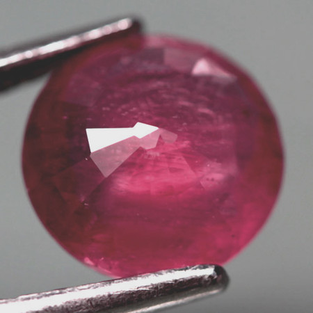พลอยทับทิม (Ruby) 2.75 กะรัตสีแดงชมพู