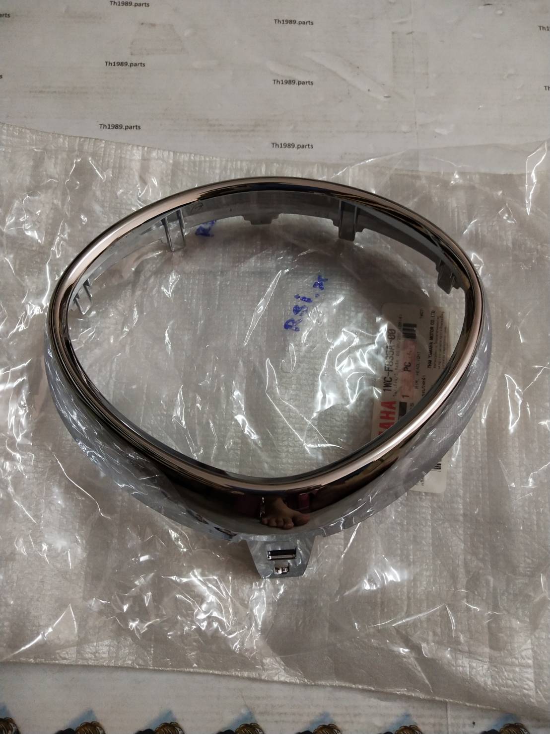 ขอบไฟหน้า FILANO 2012-2013 (โครเมี่ยม) อะไหล่แท้ YAMAHA 1WC-F835A-00