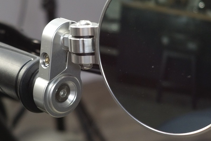 กระจกปลายแฮนด์ CNC racing สำหรับ M821 2018+ แบบกลม สีดำ รุ่น Rocket