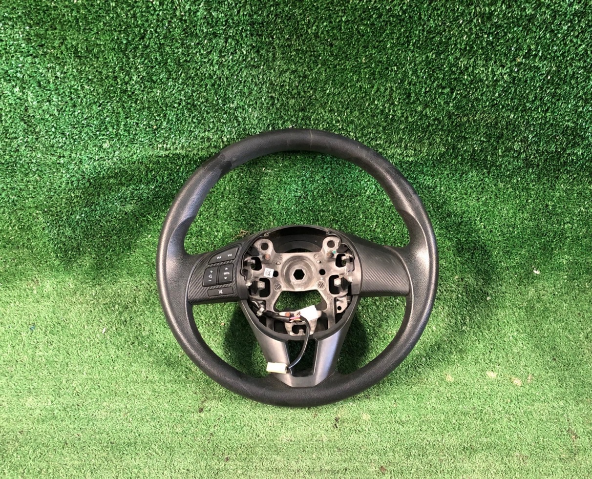 พวงมาลัย Mazda2