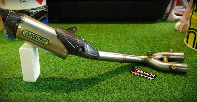 ท่อ Arrow half system Indy Race + Ypipe สำหรับ MT-10 (For Exhibition only)