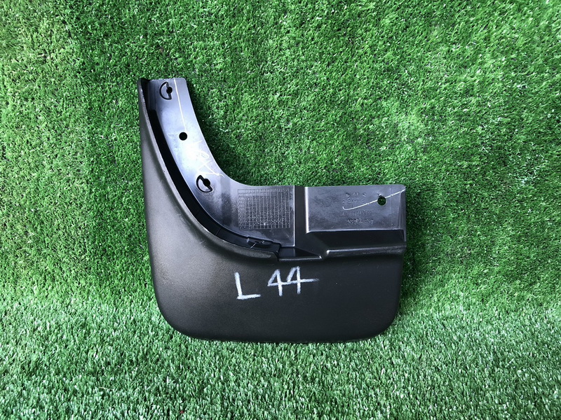 แผ่นกันโคลนรถยนต์