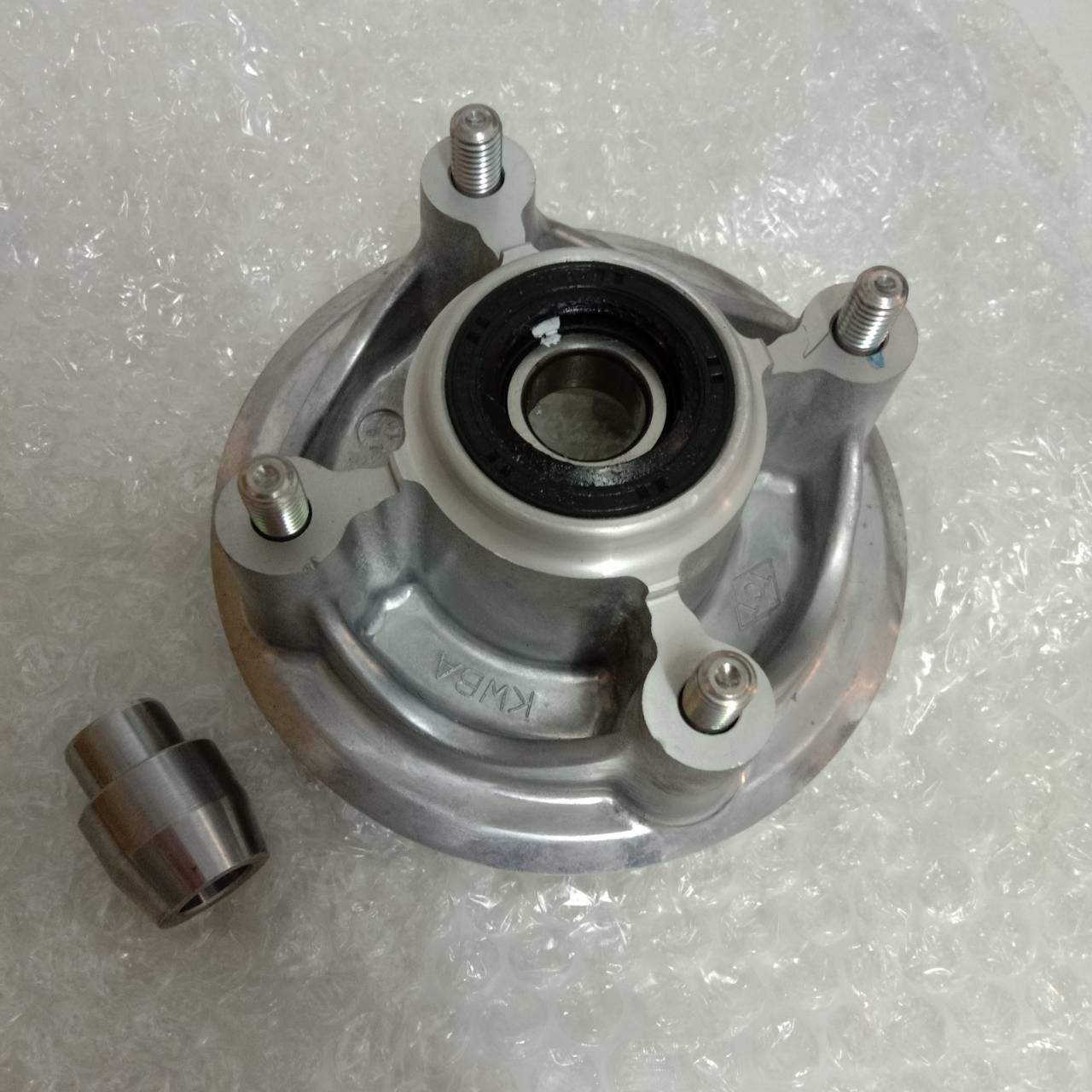 42615-KYZ-T50 ชุดหน้าแปลนสเตอร์หลัง WAVE125i 2014-2019 ล้อแมกซ์ อะไหล่แท้ HONDA