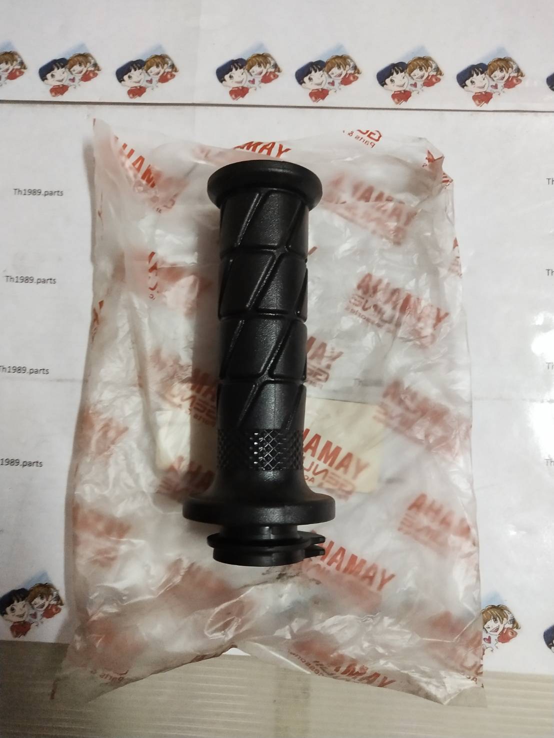 ปลอกแฮนด์เร่งด้านขวามือชุด สำหรับรุ่น X-1 อะไหล่แท้ YAMAHA 5YW-F6240-00
