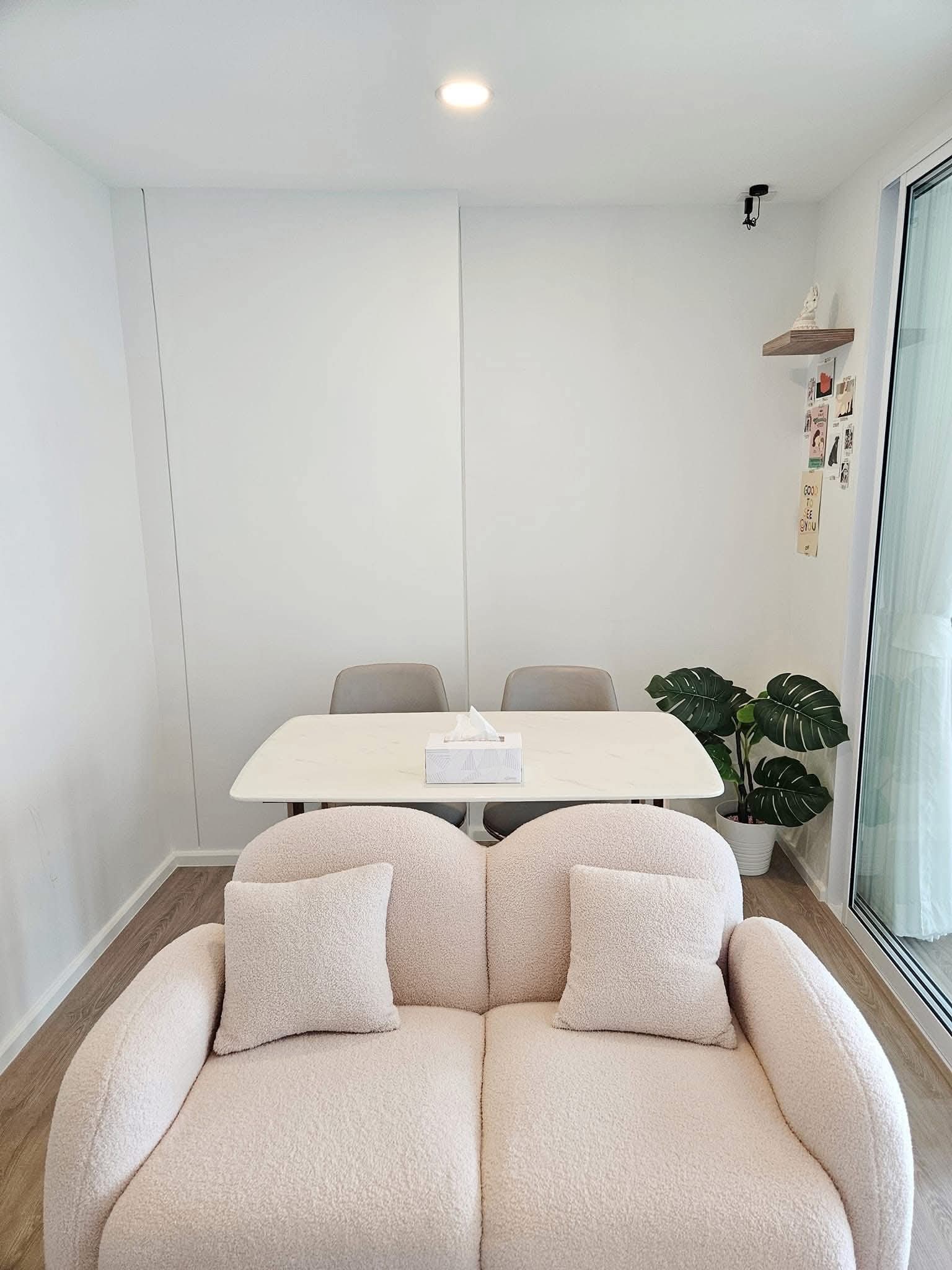 Chateau in town Ratchayothin