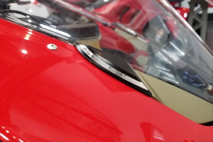 อุดกระจกไฟเลี้ยว futurismoto สำหรับ Panigale V4 2020+