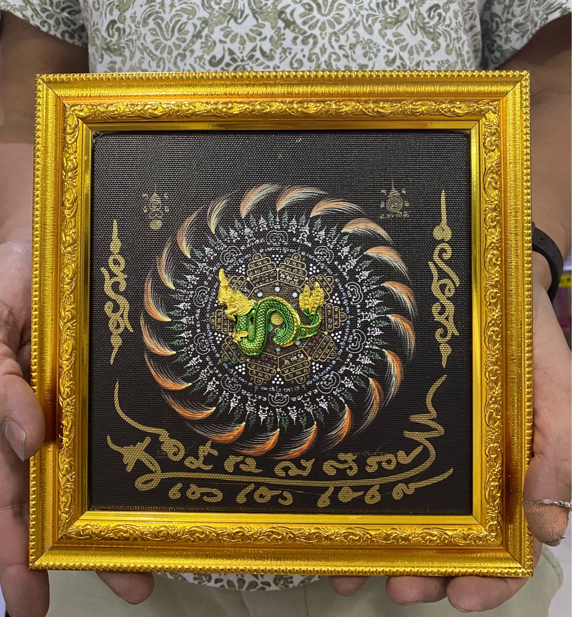 กรอบพญาครุฑ ของขวัญ ของที่ระลึก กว้าง9นิ้ว สูง9นิ้ว กรอบมหายันต์