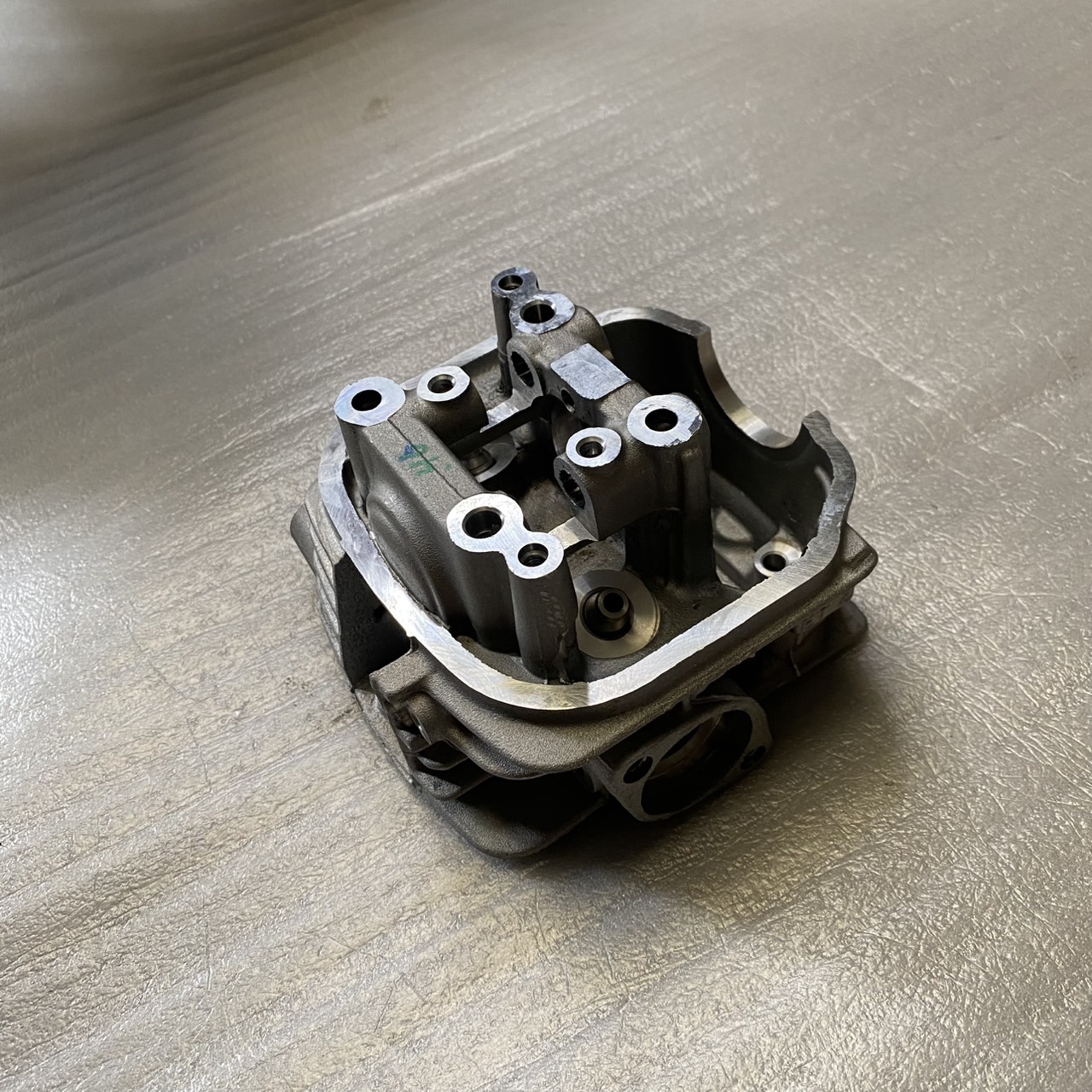 12200-KWW-740 ฝาสูบทั้งชุด DREAM110i 2011 อะไหล่แท้ HONDA