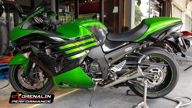 ท่อ Brock\'s Performance slip on คู่ สำหรับ ZX14 2012-ปัจจุบัน (For Exhibition only)