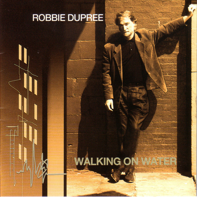 Robbie Dupree – Walking On Water / JAPAN / ปกในมีคราบน้ำ / แผ่นดี