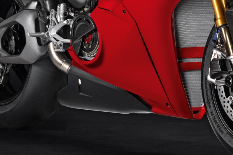 ท่อ Akrapovic Slip on ไทเทเนียม สำหรับ Panigale V4/V4S 2025+ (For Exhibition only)