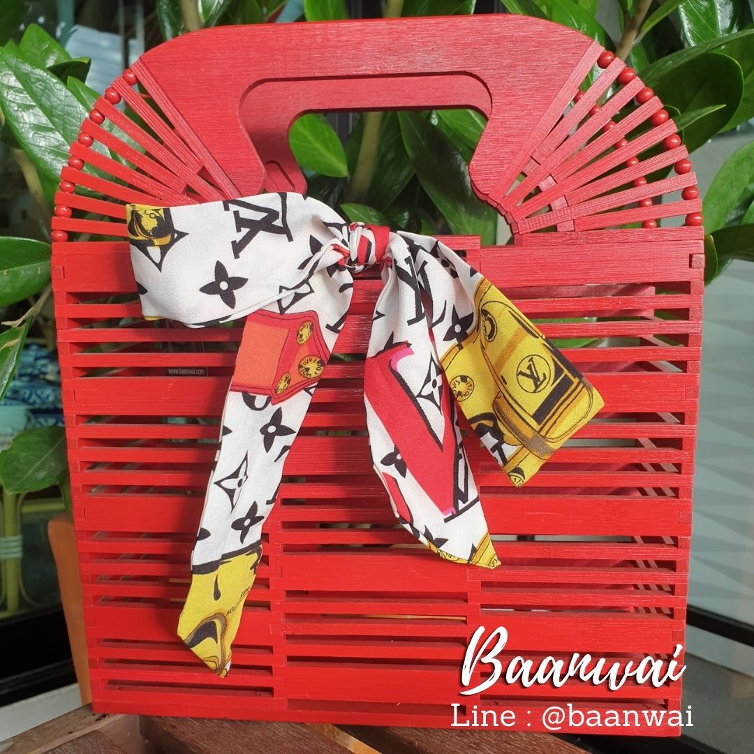 กระเป๋าสานไม้ไผ่ ทรงสี่เหลี่ยม ขนาด 8*24*28 cm มี 2 สี
