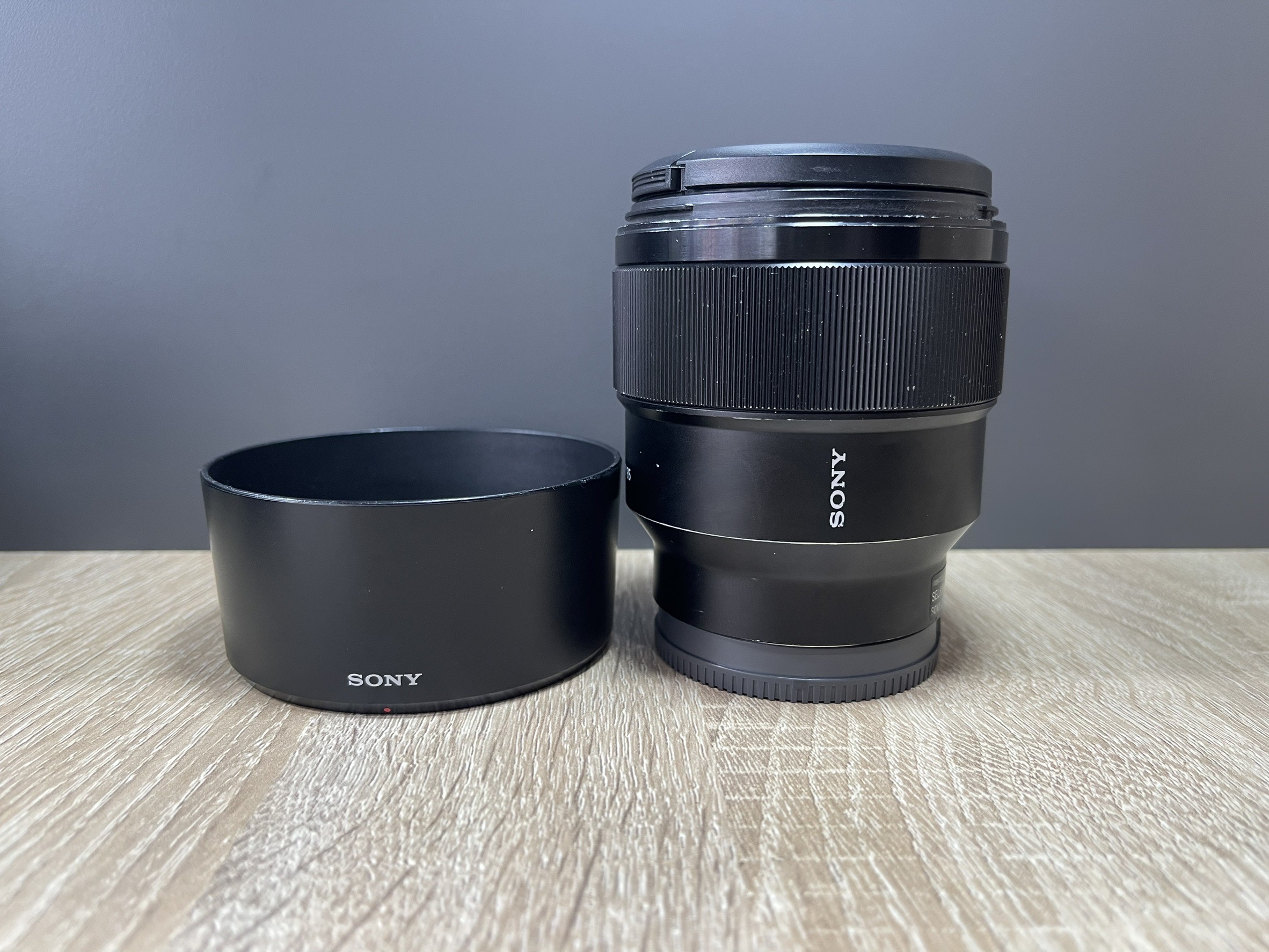 Sony FE 85mm F1.8 (E-Mount)