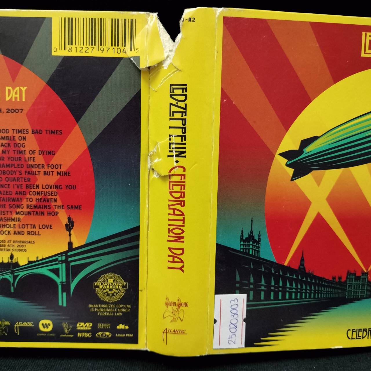 Led Zeppelin – Celebration Day / THAILAND / สันกล่องกระดาษขาด / 2CD+2DVD / แผ่นดี