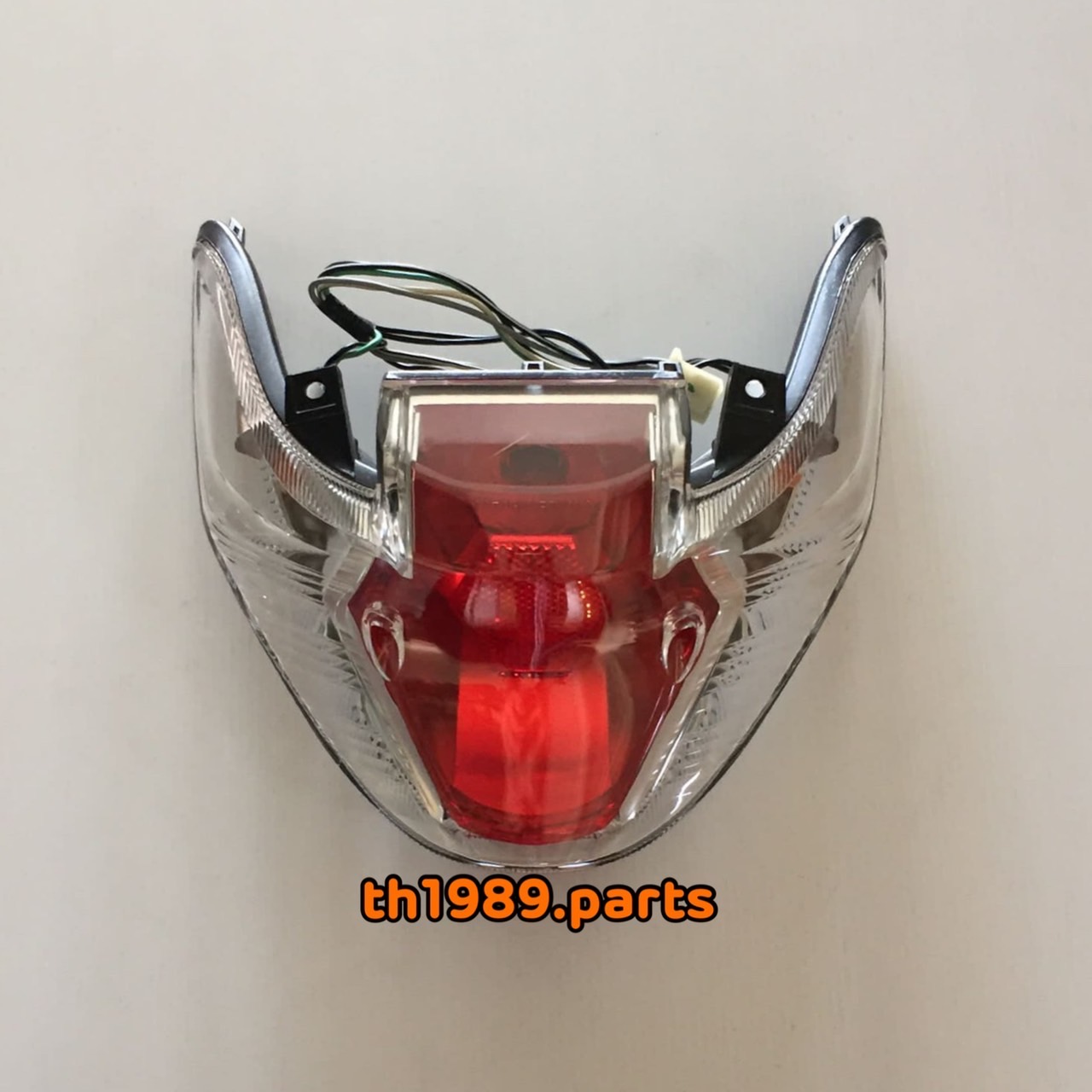 ชุดไฟท้าย SMASH REVO สำหรับรุ่น FK110-F อะไหล่แท้ SUZUKI 35710-07H02-000