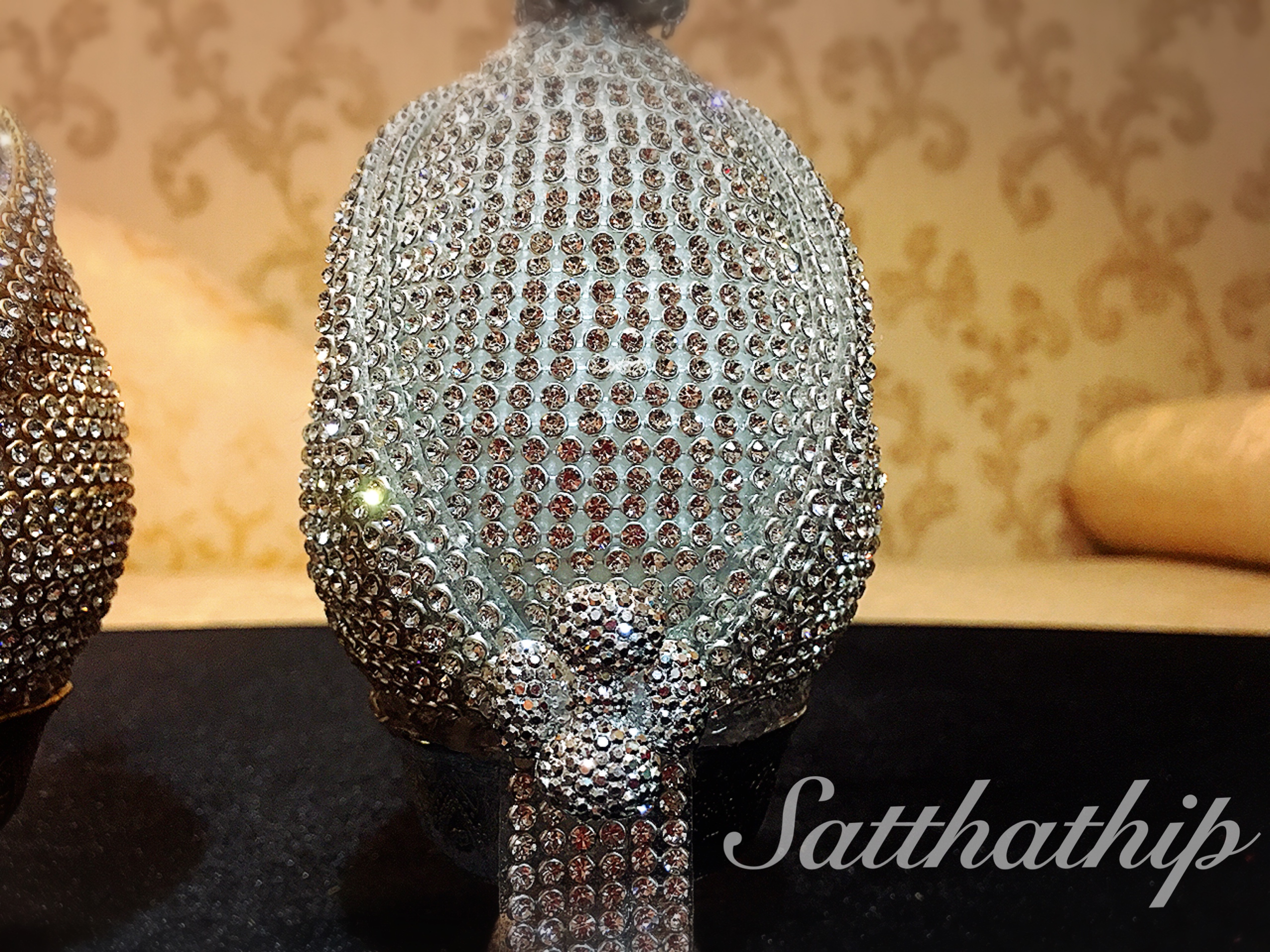 พานพุ่มเงิน, ทอง *ประดับสายคาดพุ่ม