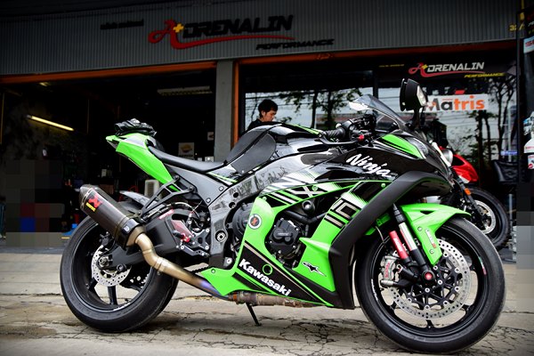 ท่อ Akrapovic carbon + link pipe ไทเท สำหรับ zx10 ปี 2016+ (For Exhibition only)