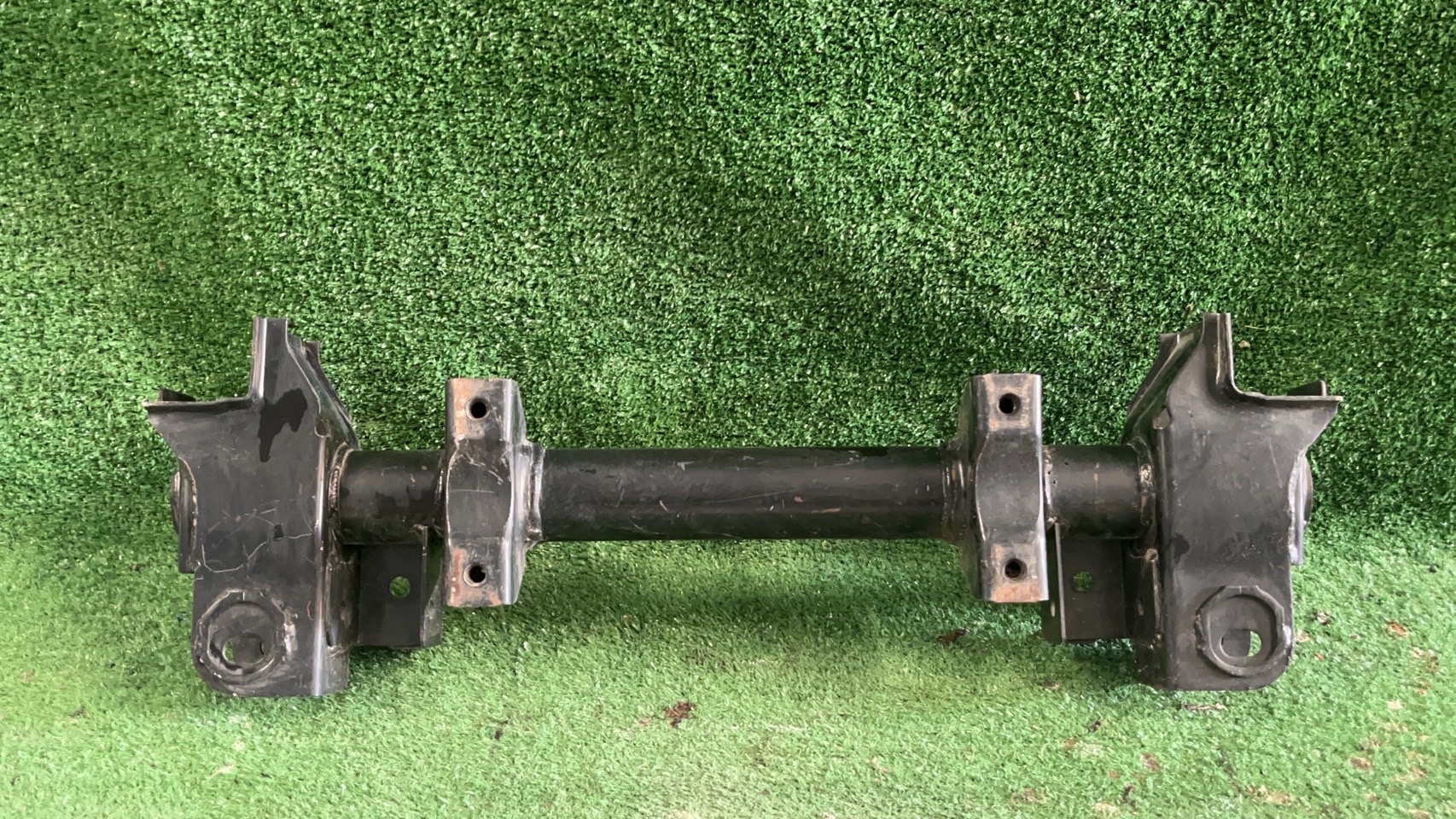 เหล็กยึดเพลา Mitsubishi Triton L200