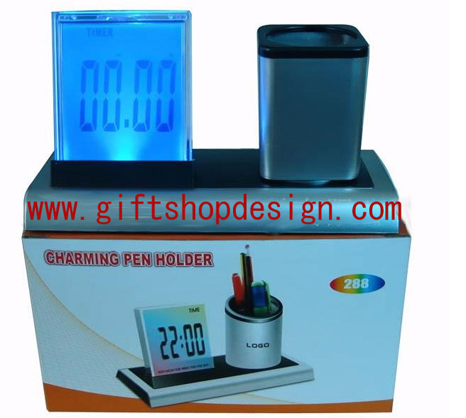 นาฬิกาตั้งโต๊ะพร้อมที่ใส่ปากกา