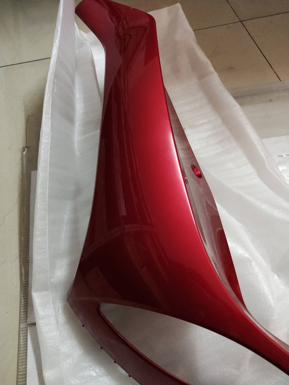 บังลมข้างขวาสีแดงฟีโน่หัวฉีด FINO FI , FINO125 อะไหล่แท้ YAMAHA 1YC-F8312-00-P0