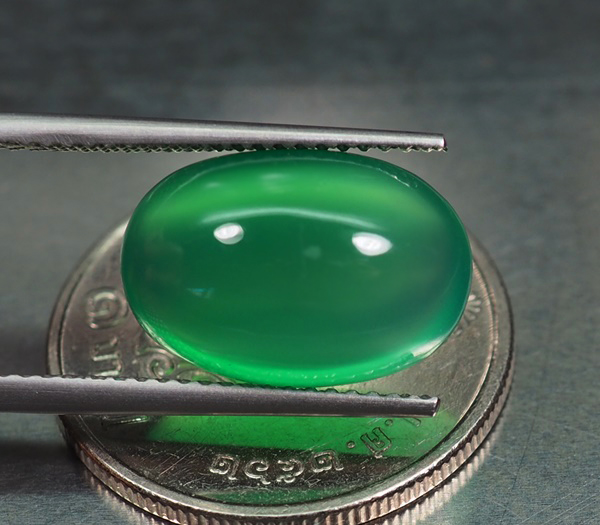 คาลซิโดนีสีเขียว (Green Chalcedony) 6.35 กะรัต